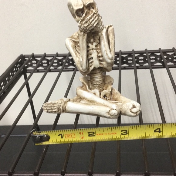 New Three Skeletons Poses Hear No Evil, See No Evil ,Speak No Evil Art - Picture 12 of 13